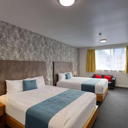 Ramada By Wyndham, Hamilton City Center Zewnętrze zdjęcie
