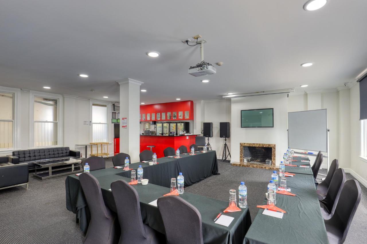 Ramada By Wyndham, Hamilton City Center Zewnętrze zdjęcie