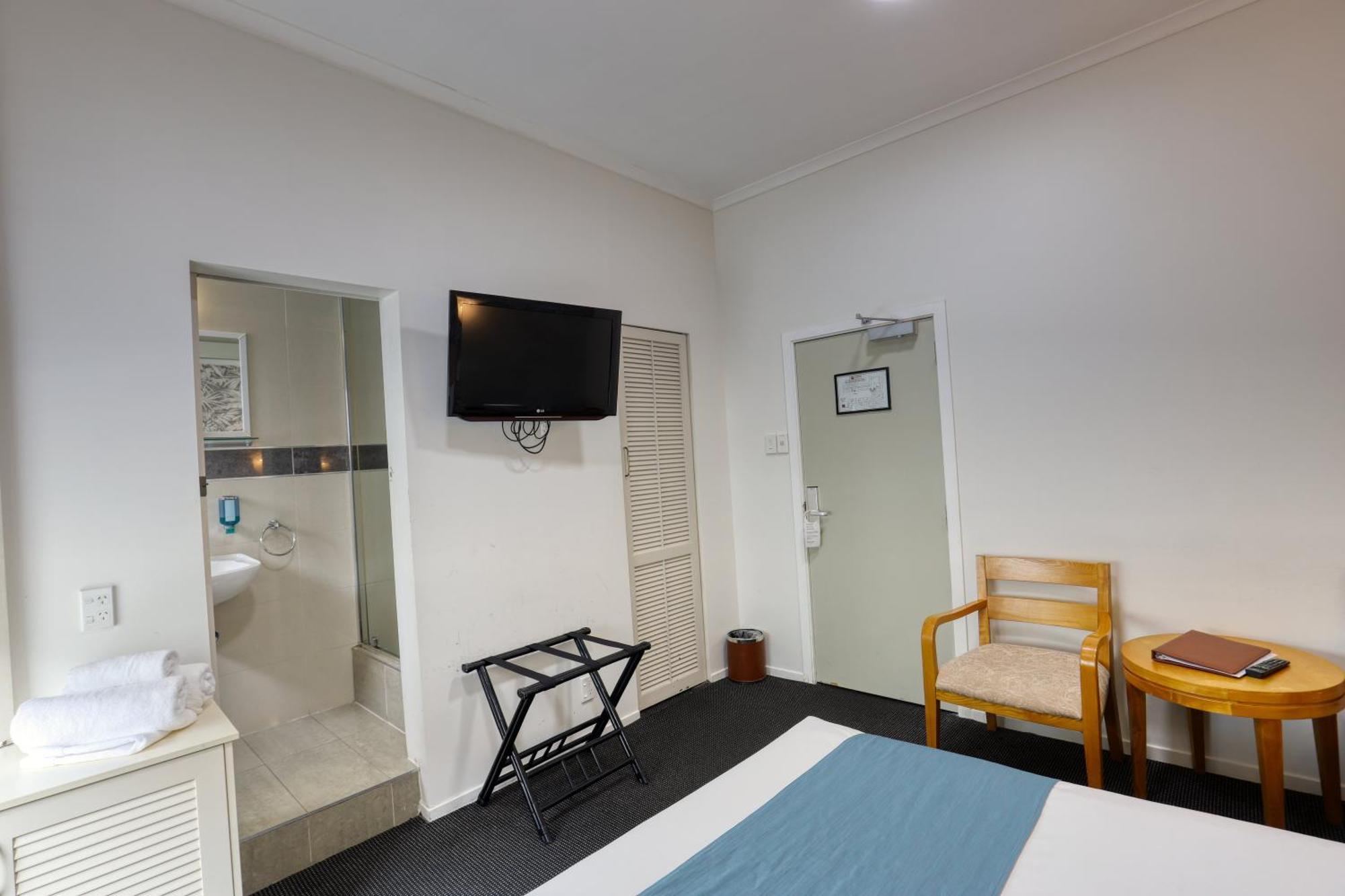 Ramada By Wyndham, Hamilton City Center Zewnętrze zdjęcie