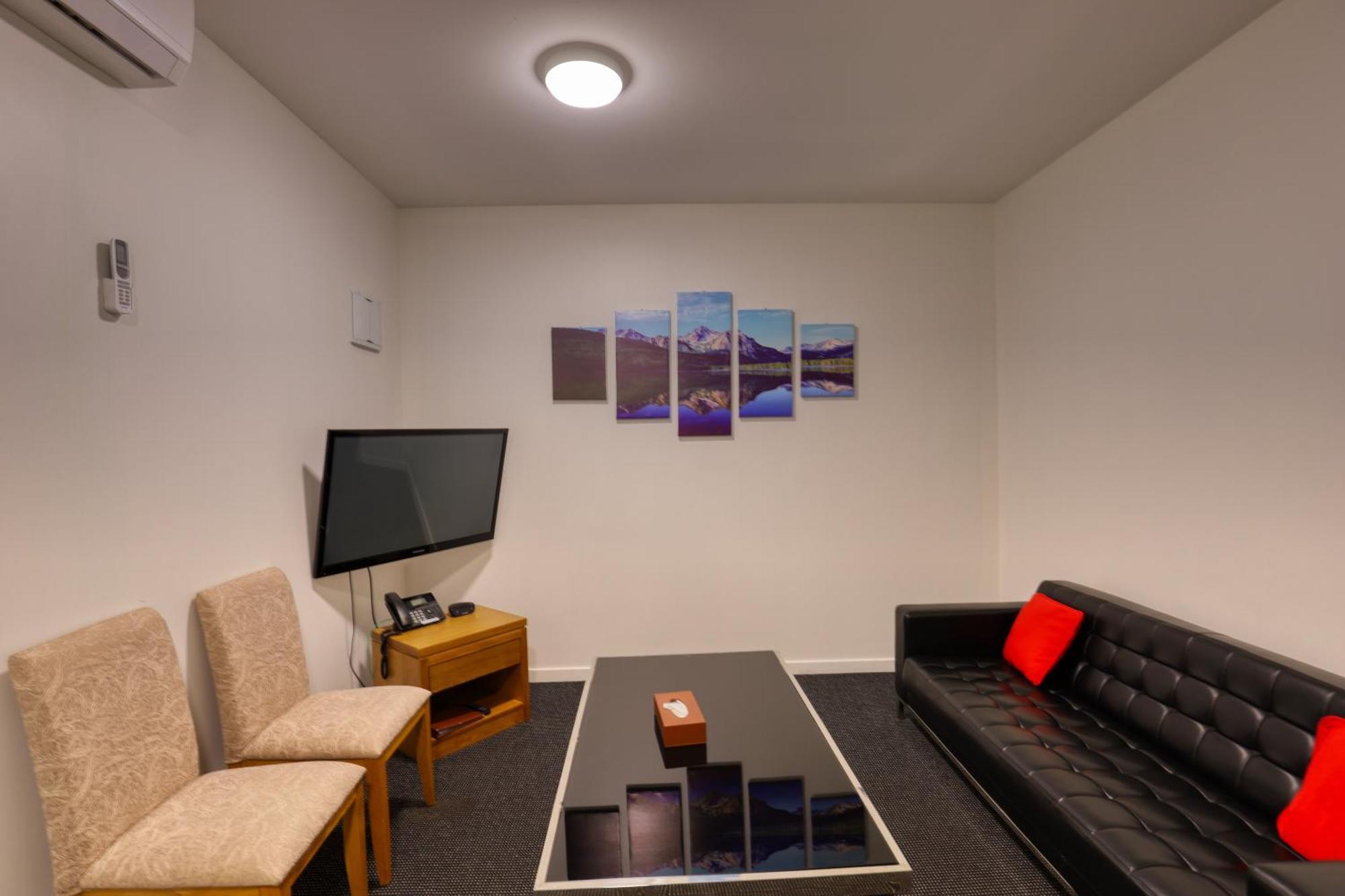Ramada By Wyndham, Hamilton City Center Zewnętrze zdjęcie