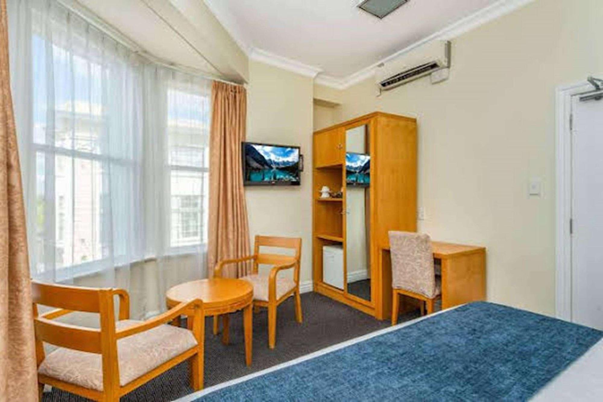 Ramada By Wyndham, Hamilton City Center Zewnętrze zdjęcie