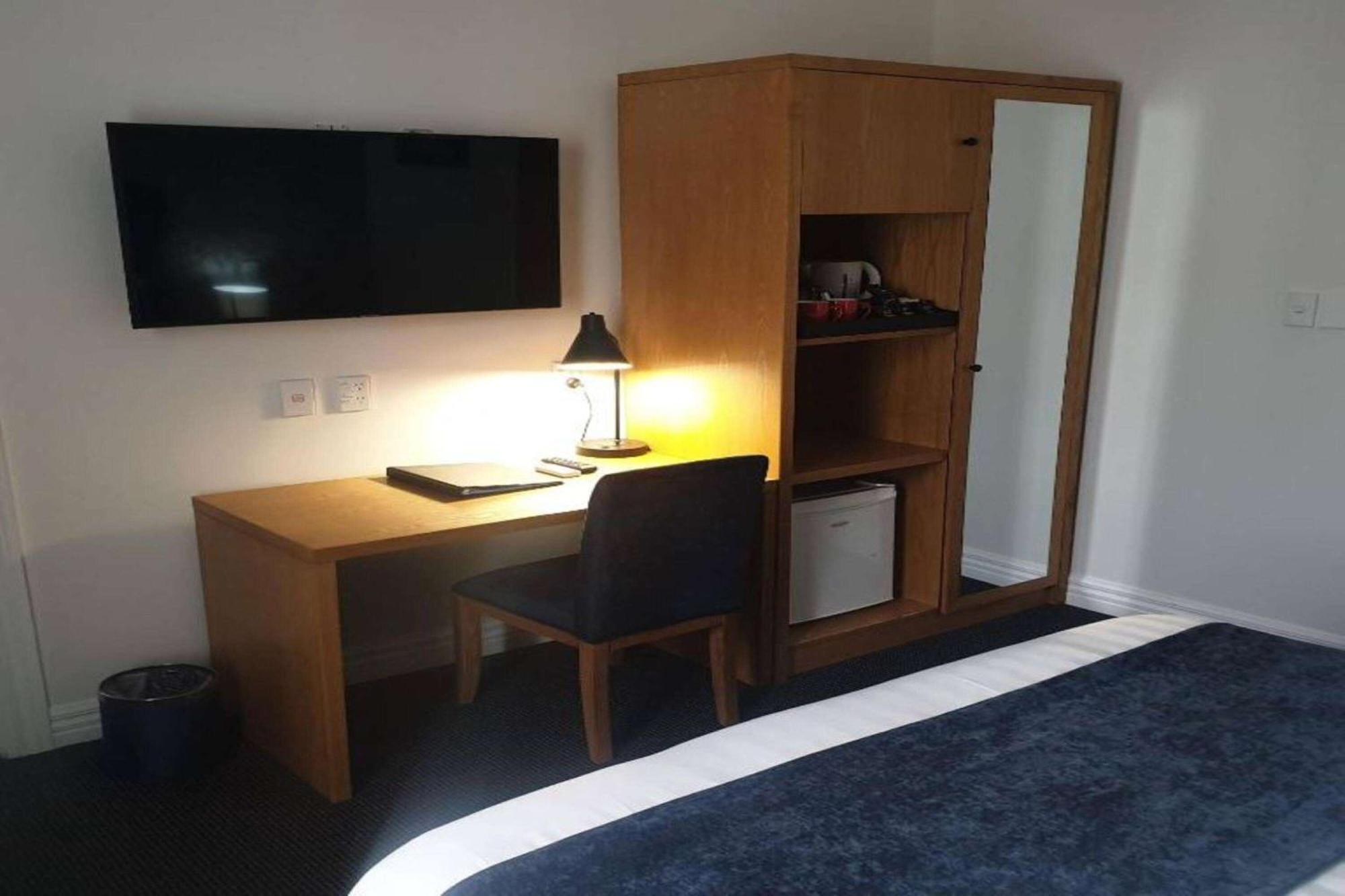 Ramada By Wyndham, Hamilton City Center Zewnętrze zdjęcie