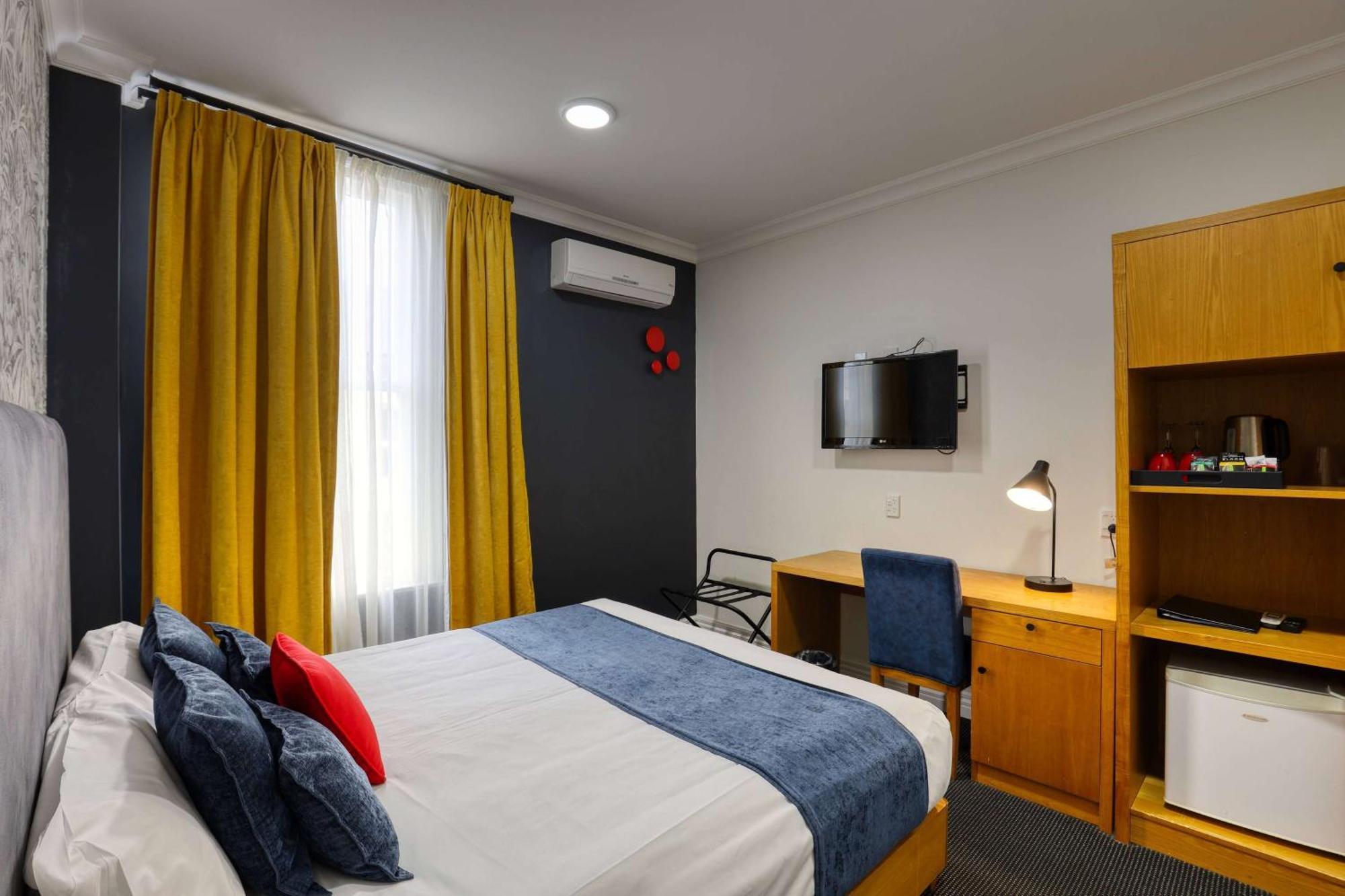 Ramada By Wyndham, Hamilton City Center Zewnętrze zdjęcie
