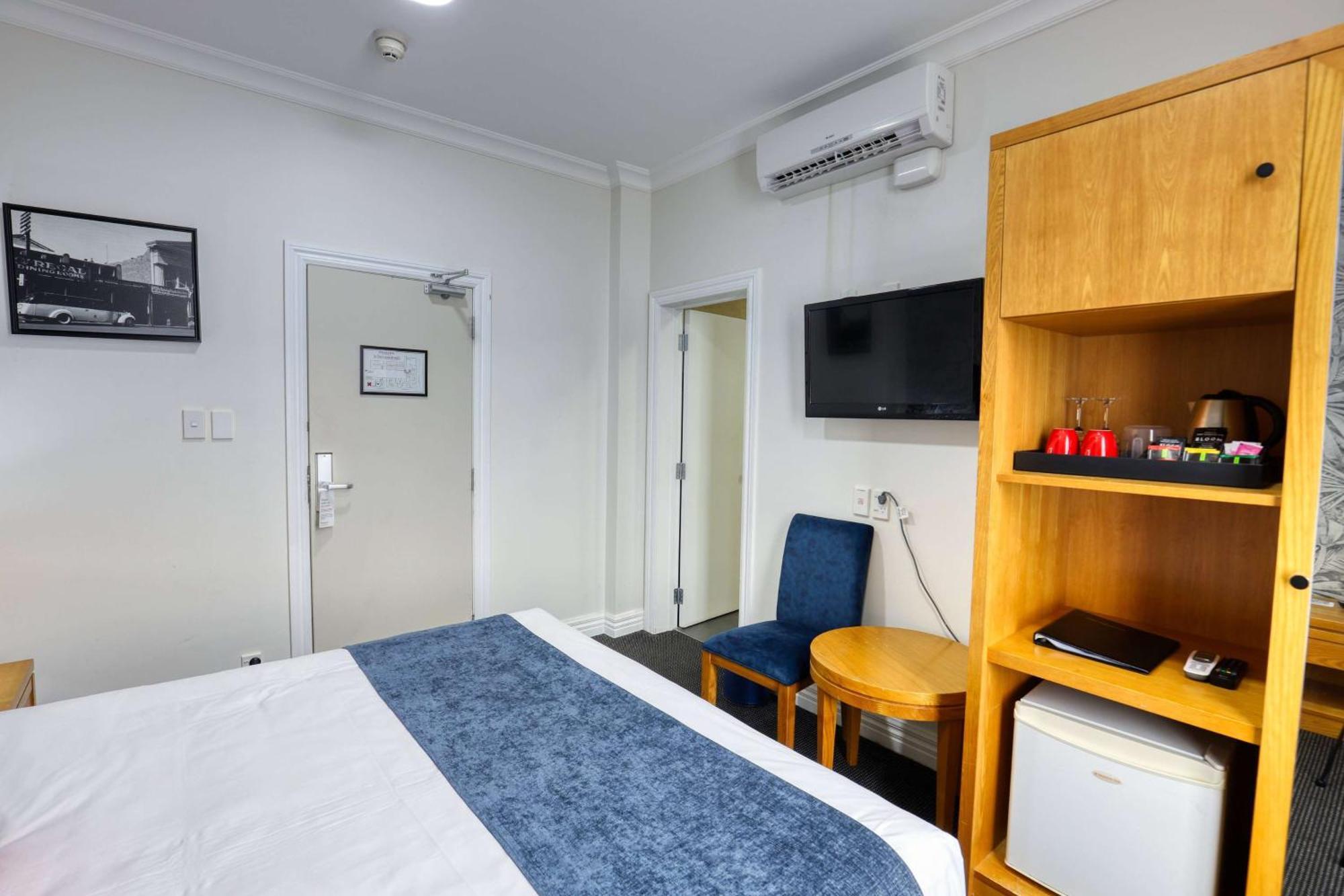 Ramada By Wyndham, Hamilton City Center Zewnętrze zdjęcie