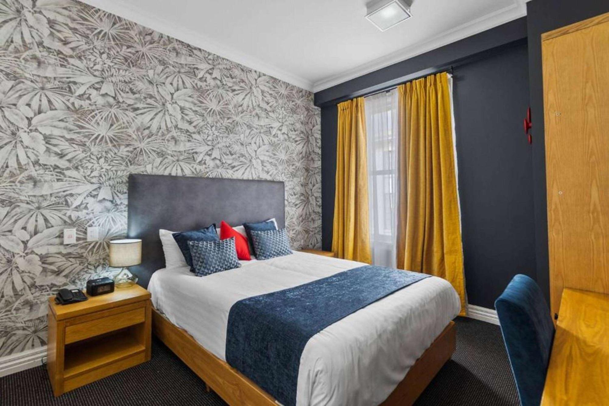 Ramada By Wyndham, Hamilton City Center Zewnętrze zdjęcie
