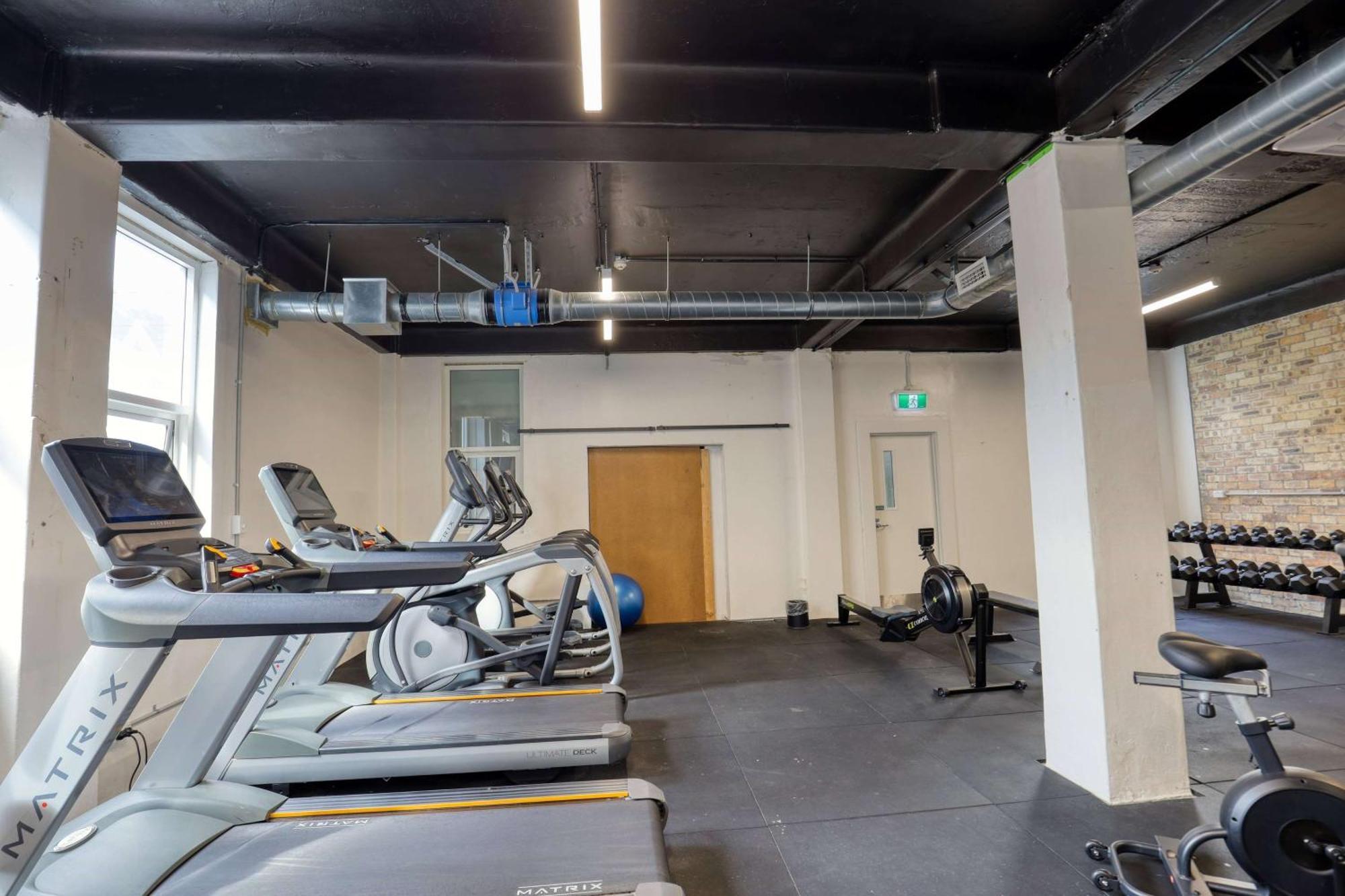 Ramada By Wyndham, Hamilton City Center Zewnętrze zdjęcie