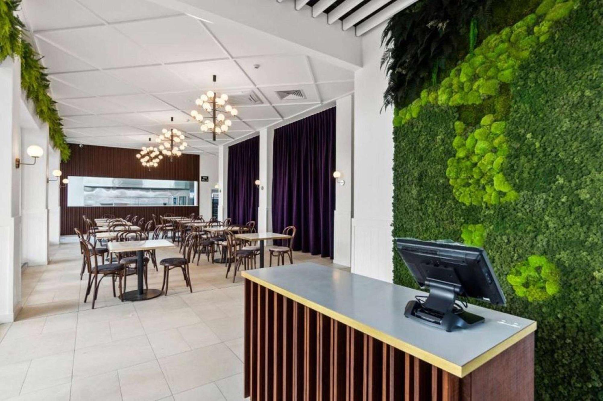 Ramada By Wyndham, Hamilton City Center Zewnętrze zdjęcie